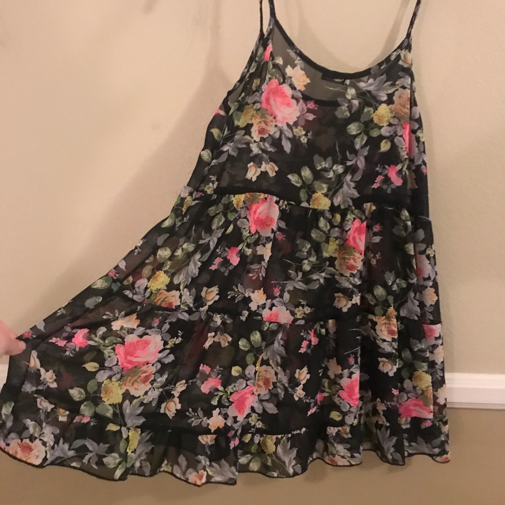 Sheer floral mini dress - Picture 7 of 8